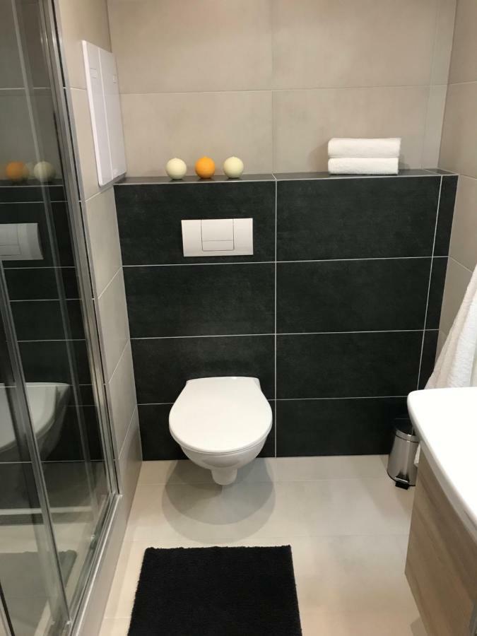 Apartment Poprad Esterno foto